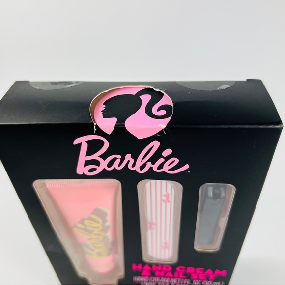 Barbie Strawberry Hand Cream And Nail File Nail Clipper Set NIB - Picture 3 of 5